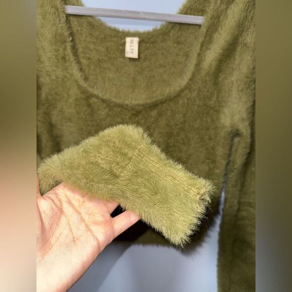 SALTY Women’s Green Eyelash Fuzzy Squareneck Sweater Size Large EUC - Picture 4 of 7